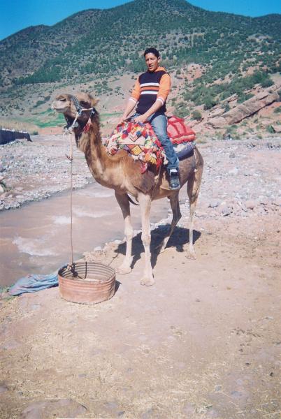 ya ma ajmala hadi a sorato faw9a hadi naga